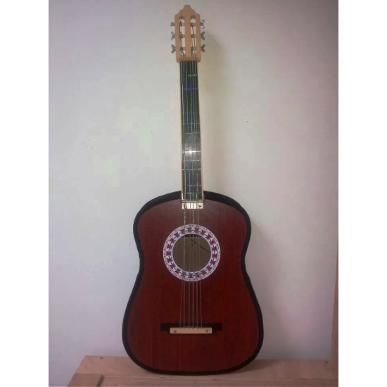 Appearing Guitars and Floating Guitar